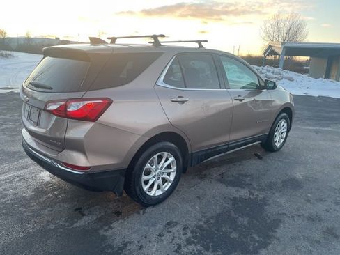 Used 2018 Chevrolet Equinox LT image 10