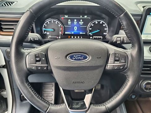 Used 2022 Ford Maverick Lariat w/ Equipment Group 500A Standard image 23