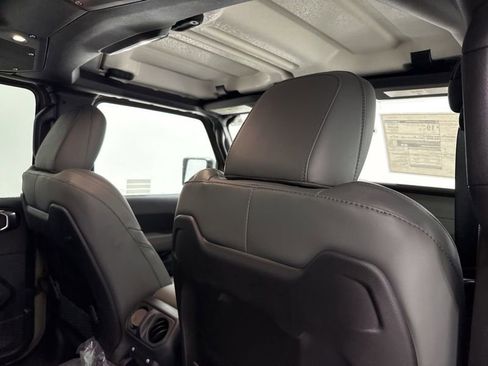 New 2026 Jeep Gladiator Mojave image 12