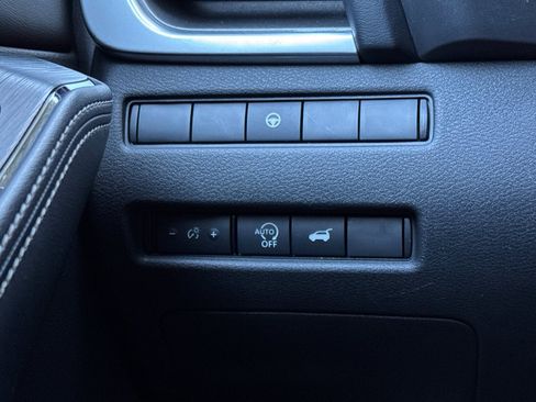 Certified 2024 Nissan Rogue SV image 31