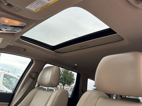 Used 2019 Jeep Grand Cherokee Limited w/ Trailer Tow Group IV image 8