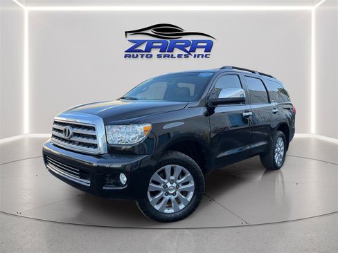 Used 2017 Toyota Sequoia Platinum AWD/4WD image 1