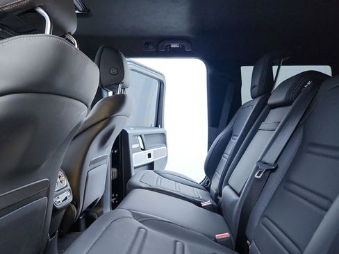 Used 2024 Mercedes-Benz G 550 image 38