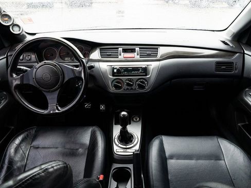 Used 2006 Mitsubishi Lancer Evolution AWD/4WD image 10