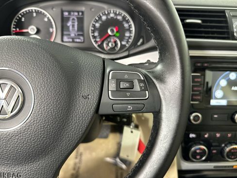 Used 2012 Volkswagen Passat TDI SE FWD image 11