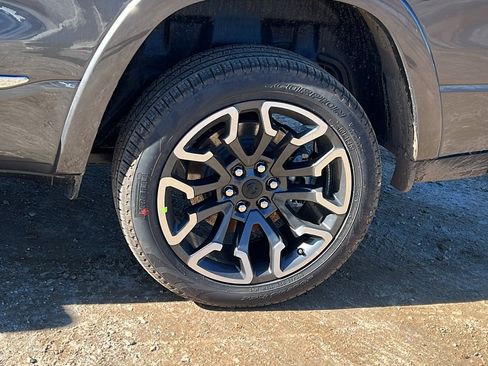 New 2026 RAM 1500 Limited w/ Body Color Bumper Group image 12