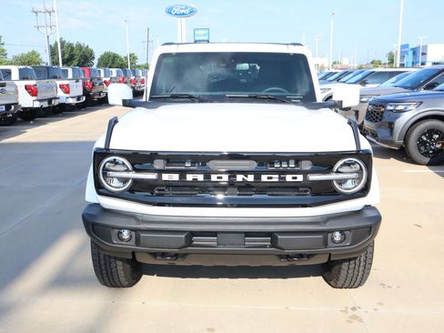 New 2026 Ford Bronco Outer Banks AWD/4WD image 10