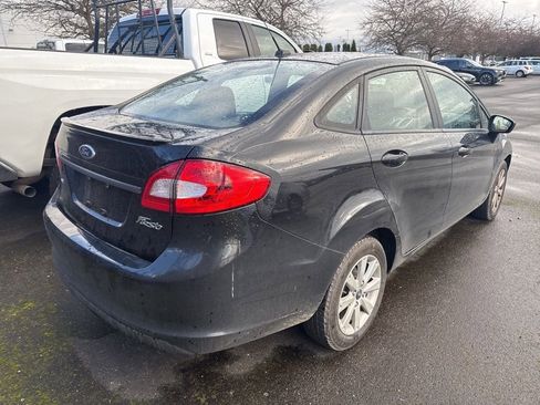 Used 2011 Ford Fiesta SE w/ 203A Rapid Spec Order Code image 3