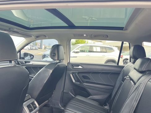 Certified 2022 Volkswagen Tiguan SE image 22