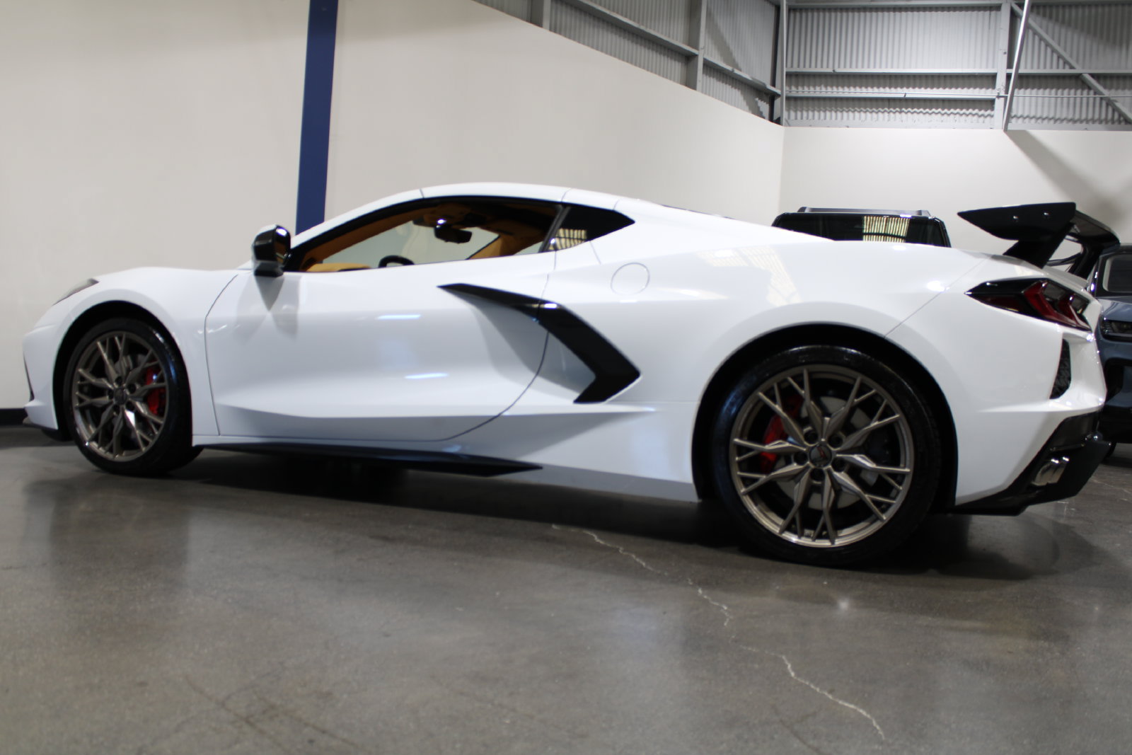 Used 2023 Chevrolet Corvette Stingray Premium Cpe w/ Z51 Performance Package RWD image 9