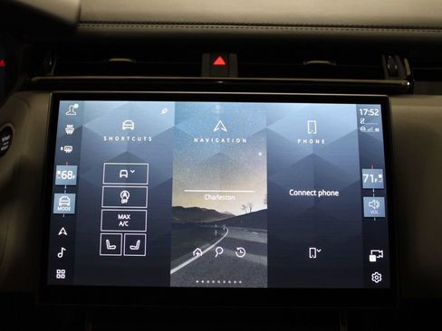 Used 2026 Land Rover Range Rover Velar Dynamic SE AWD/4WD image 28