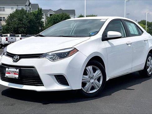 Used 2016 Toyota Corolla LE FWD image 1