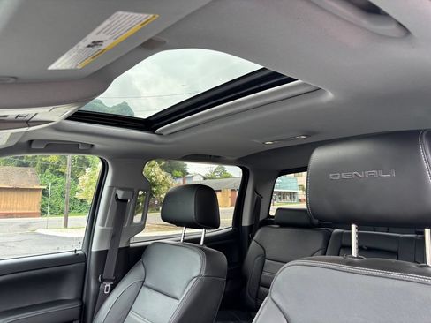 Used 2017 GMC Sierra 1500 Denali AWD/4WD image 37