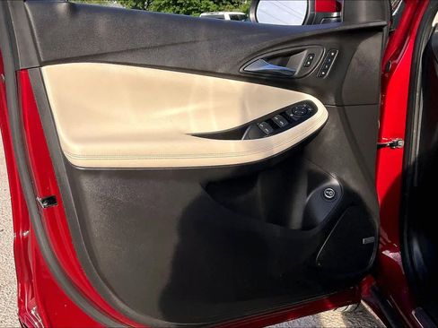 Used 2025 Buick Encore GX Avenir w/ Avenir Technology Package FWD image 22