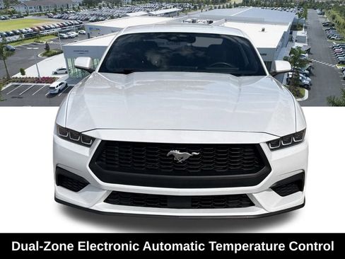 Used 2024 Ford Mustang Coupe image 9
