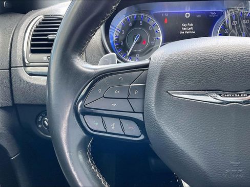 Used 2021 Chrysler 300 S RWD image 10