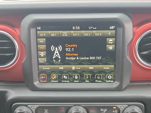 Used 2023 Jeep Gladiator Rubicon w/ LED Lighting Group image 17