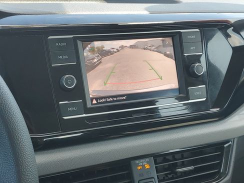 Used 2022 Volkswagen Taos S FWD image 29