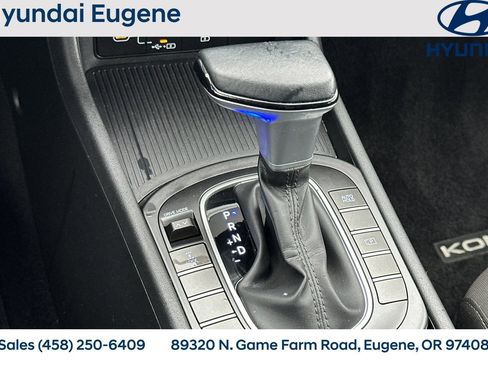 Used 2024 Hyundai Kona SEL image 27