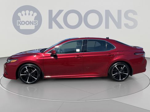 Used 2018 Toyota Camry XSE w/ Four Season Floor Mat Package FWD image 2