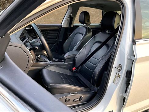 Used 2022 Volkswagen Jetta SEL image 23