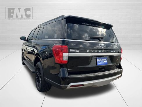Used 2024 Ford Expedition Max XLT AWD/4WD image 4