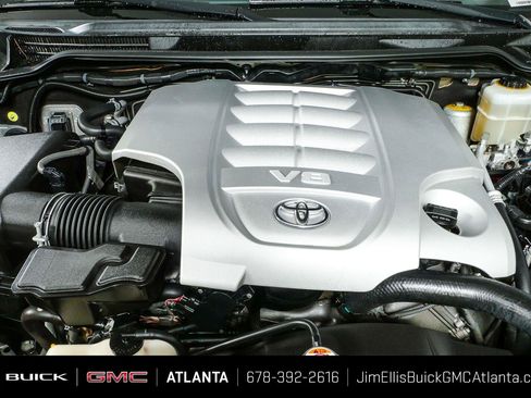 Used 2017 Toyota Land Cruiser AWD/4WD image 38