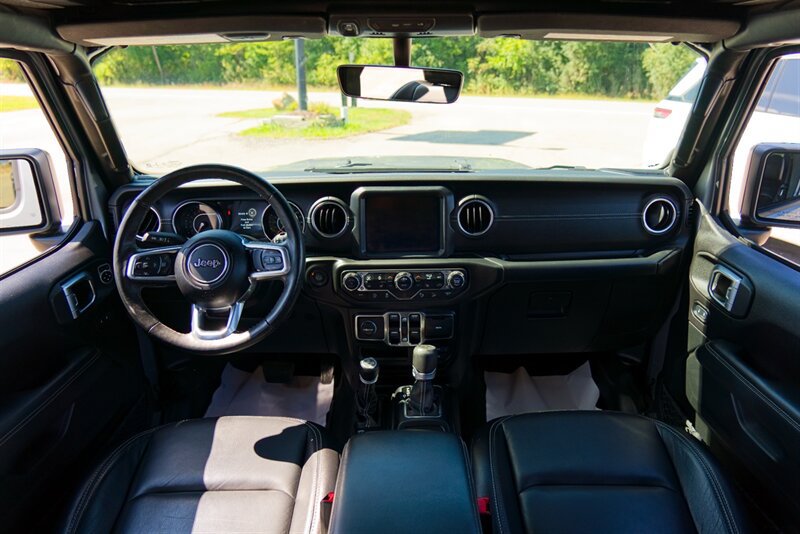 Used 2019 Jeep Wrangler Unlimited Sahara AWD/4WD image 24