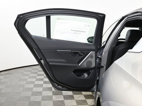 Used 2026 BMW 530i xDrive w/ Premium Package image 31