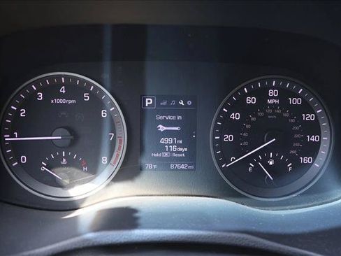 Used 2016 Hyundai Tucson Sport FWD image 13