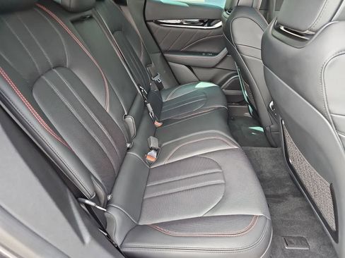 Used 2021 Maserati Levante S GranSport AWD/4WD image 17