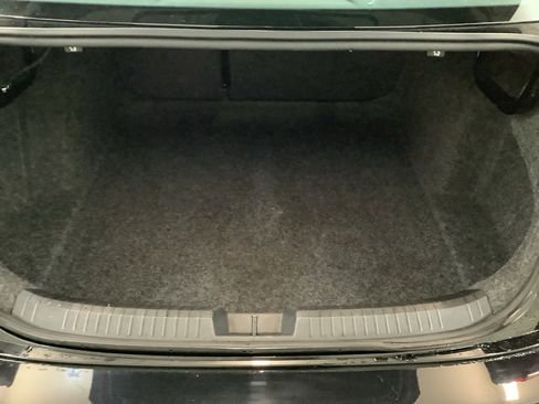 Used 2025 Volkswagen Jetta SE image 8