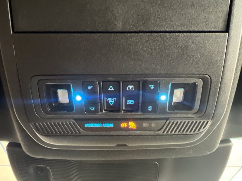 Used 2020 Ford Explorer XLT w/ Equipment Group 202A AWD/4WD image 28