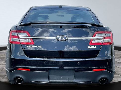Used 2018 Ford Taurus SHO w/ Driver Assist Package AWD/4WD image 4