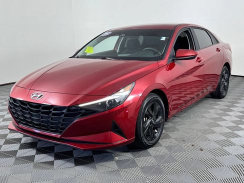 Used 2023 Hyundai Elantra SEL FWD image 10