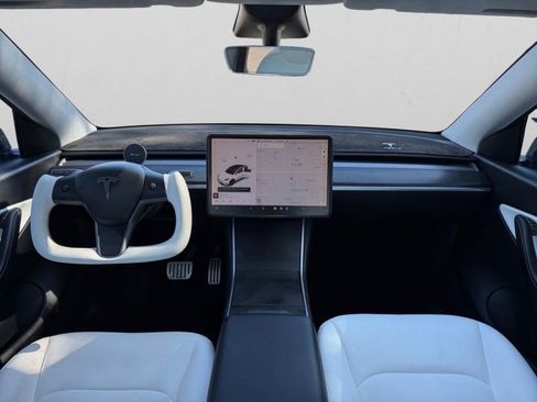 Used 2020 Tesla Model Y Performance image 12