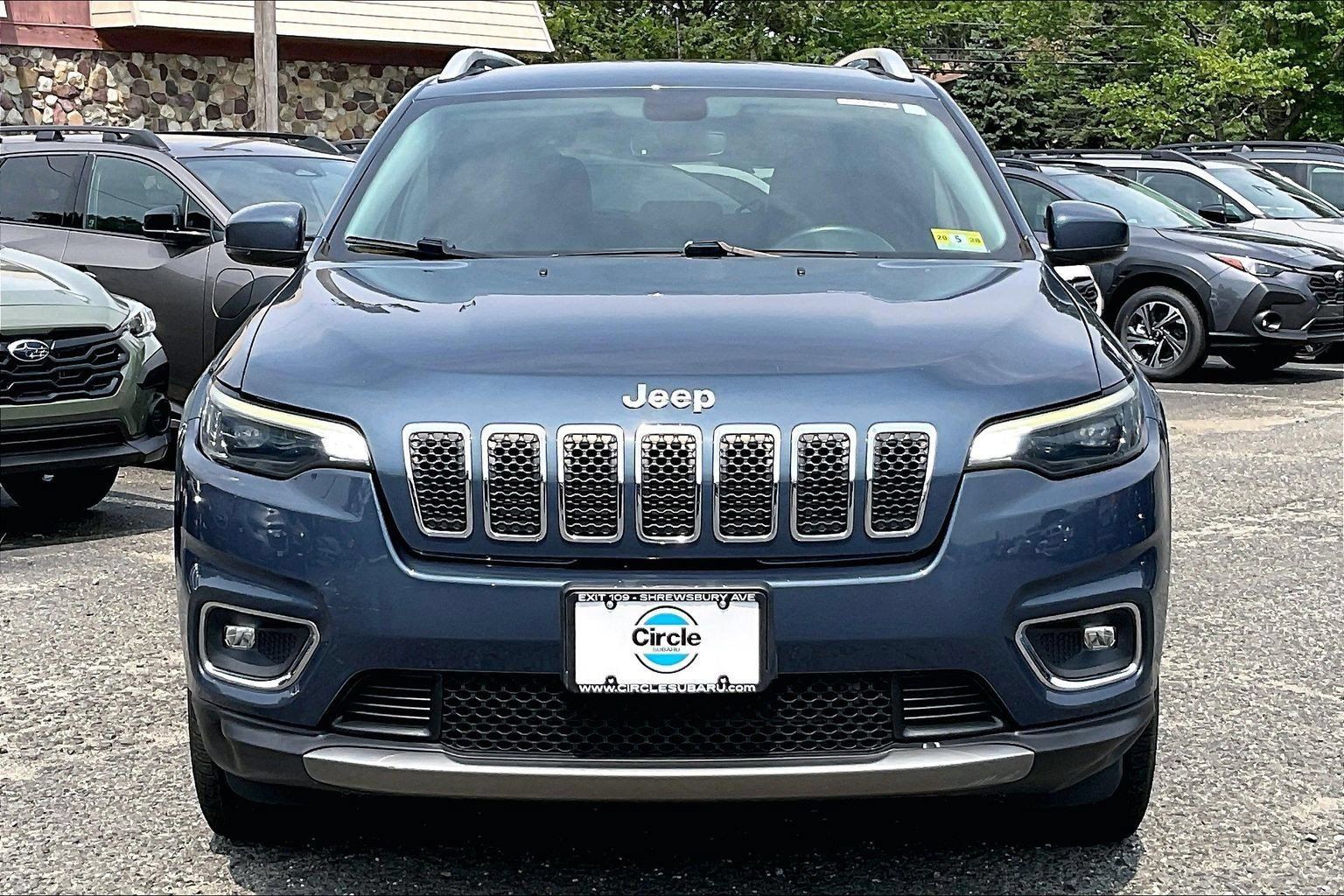 Used 2019 Jeep Cherokee Limited AWD/4WD image 3