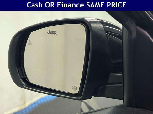 Certified 2023 Jeep Compass Limited w/ Elite Group AWD/4WD image 18