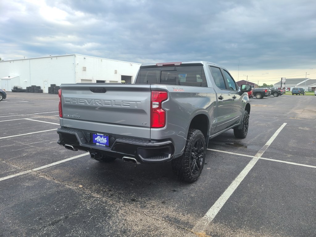 Used 2024 Chevrolet Silverado 1500 LT Trail Boss w/ Convenience Package II AWD/4WD image 8