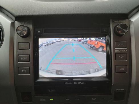 Used 2015 Toyota Tundra SR5 image 11