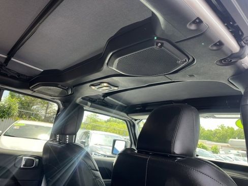 Used 2022 Jeep Wrangler Unlimited Sahara 4xe image 34