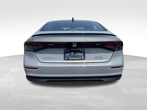 Used 2025 Honda Accord Sport image 6