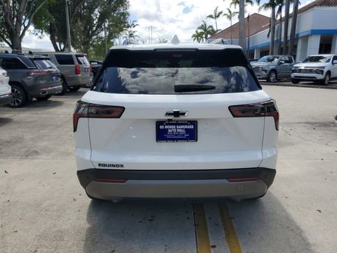 Certified 2025 Chevrolet Equinox LT w/ Safety and Technology Package image 3