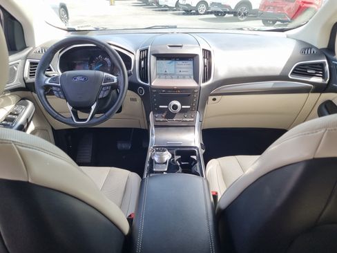 Used 2019 Ford Edge Titanium w/ Equipment Group 301A AWD/4WD image 14