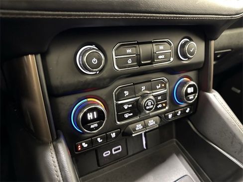 Certified 2024 Chevrolet Suburban High Country image 25