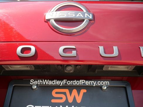 Used 2024 Nissan Rogue SV AWD/4WD image 11