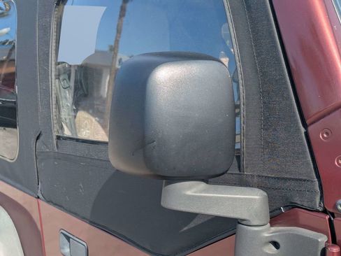 Used 2004 Jeep Wrangler X AWD/4WD image 10