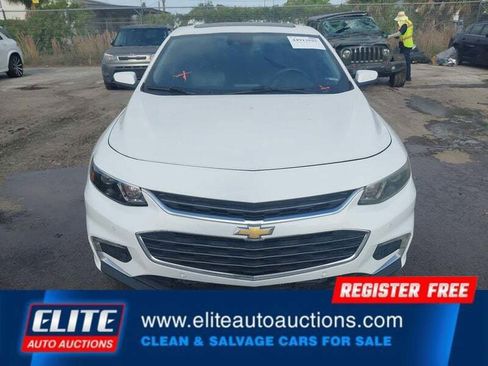 Used 2017 Chevrolet Malibu Hybrid w/ Leather Package FWD image 11