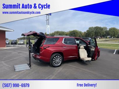 Used 2023 Chevrolet Traverse Premier