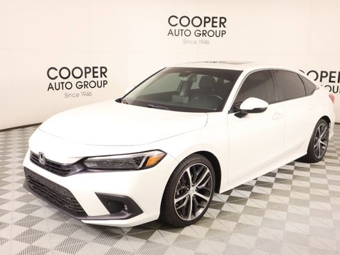 Used 2024 Honda Civic Touring image 10